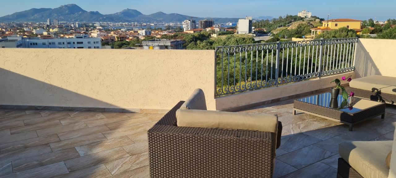 Suite Deluxe Olbia Which Wonderful View מראה חיצוני תמונה